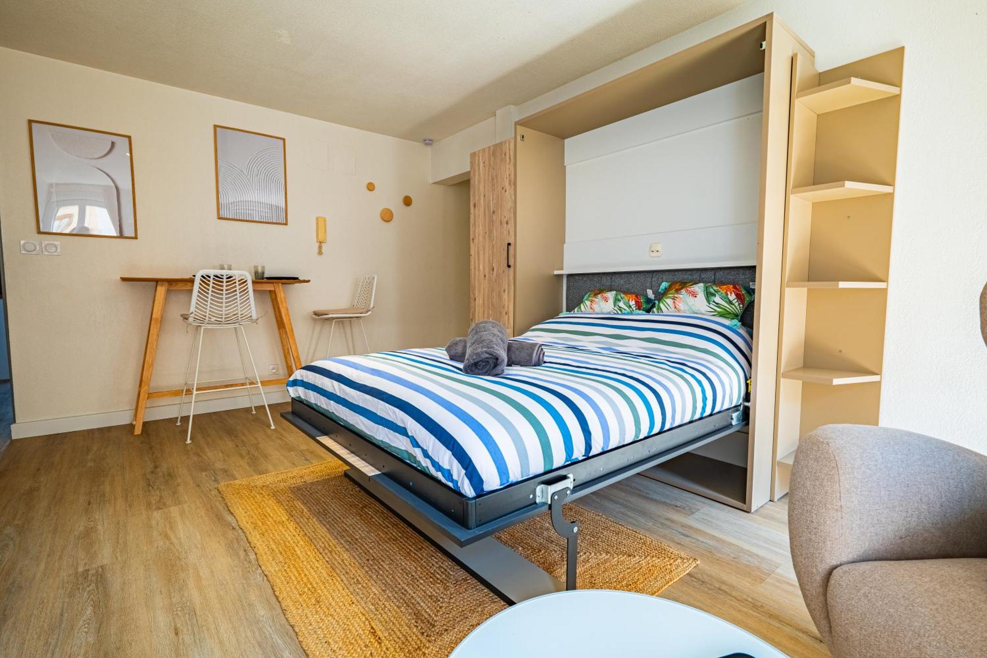 Les Suites Du Castillet ペルピニャン エクステリア 写真