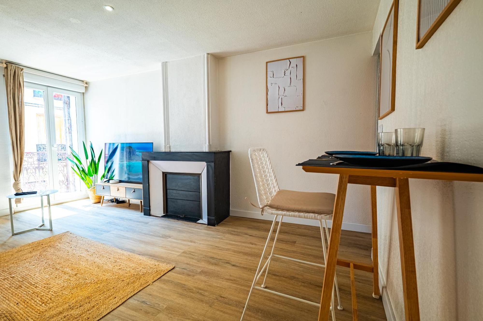Les Suites Du Castillet ペルピニャン エクステリア 写真